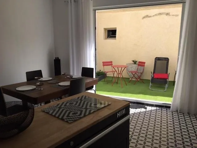 Holiday home Maison De Charme Isle Sur La Sorgue L'Isle-sur-la-Sorgue