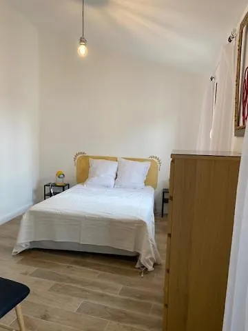 Holiday home Maison De Charme Isle Sur La Sorgue L'Isle-sur-la-Sorgue